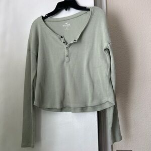 Hollister Women's Light Green Ribbed Long Sleeve Top
